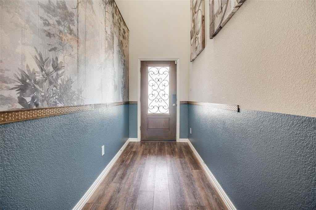 2401 Linto St - Photo 3 of 25