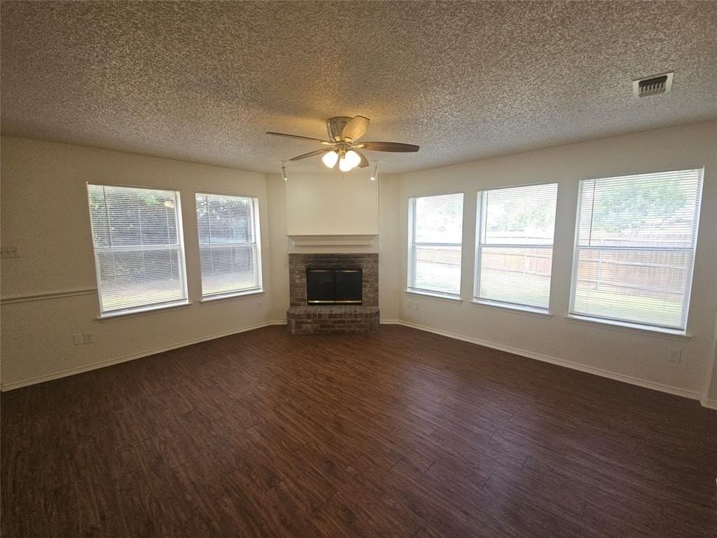 9100 Cranwell Ct - Photo 3 of 24