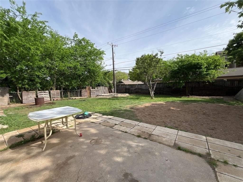 12120 Bishop Dr - Photo 7 of 28