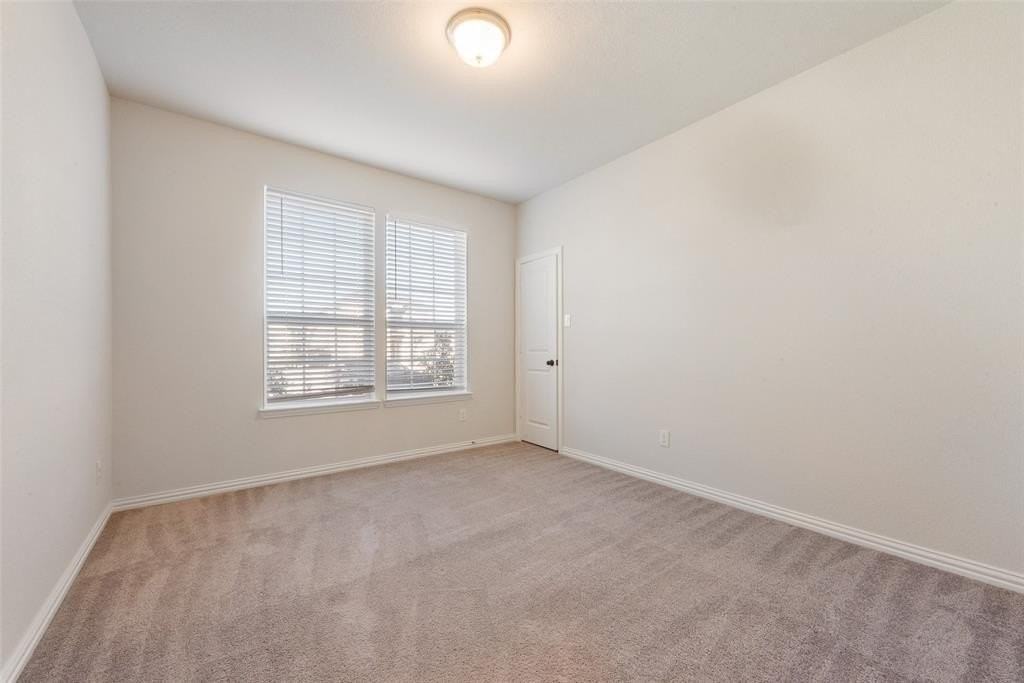 6740 Mistley Park - Photo 7 of 31