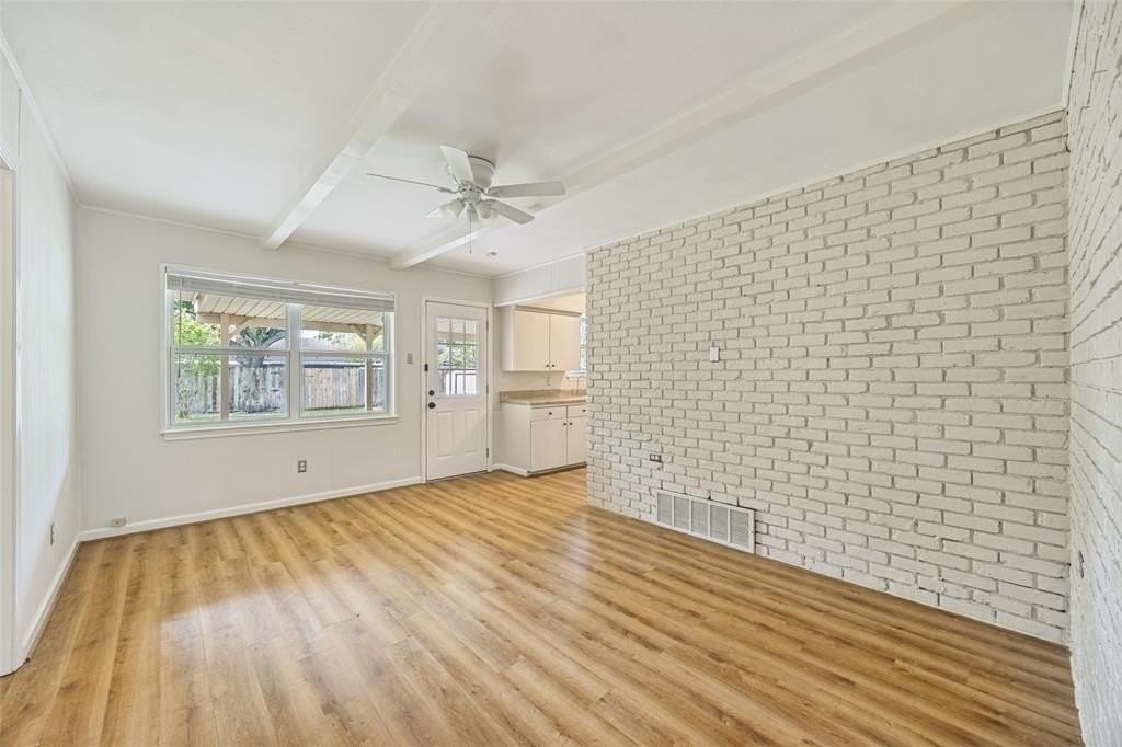 717 Gaylewood Dr - Photo 4 of 26