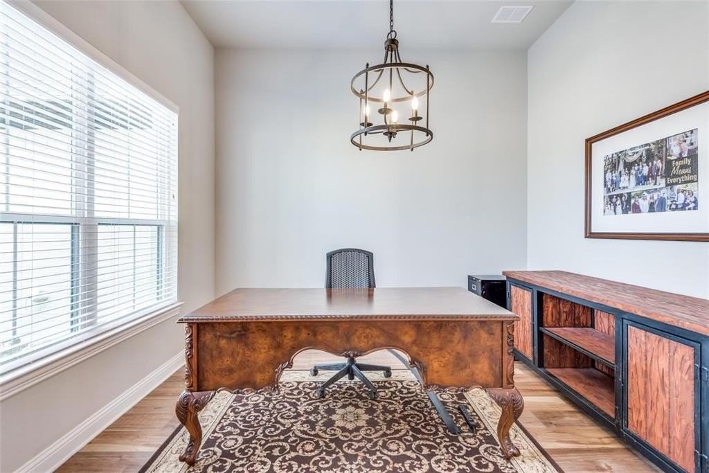 530 Evening Fire Dr - Photo 3 of 35