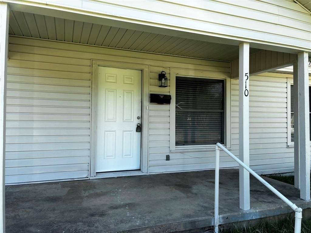 510 Magnolia St - Photo 2 of 24