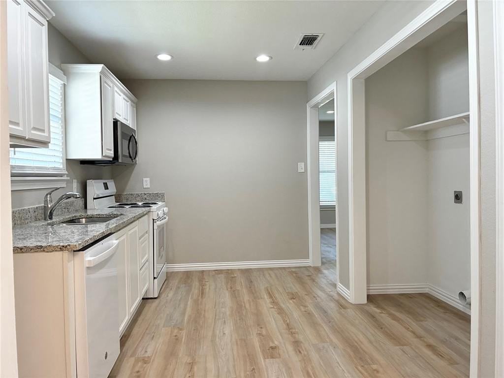 510 Magnolia St - Photo 7 of 24