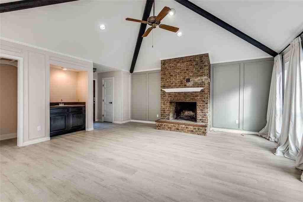 3915 Saint Christopher Ln - Photo 5 of 25