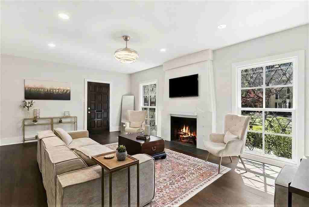 4516 Fairway Ave - Photo 6 of 24