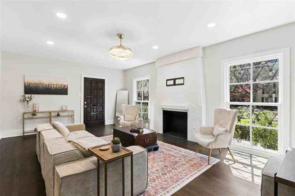 4516 Fairway Ave - Photo 7 of 24