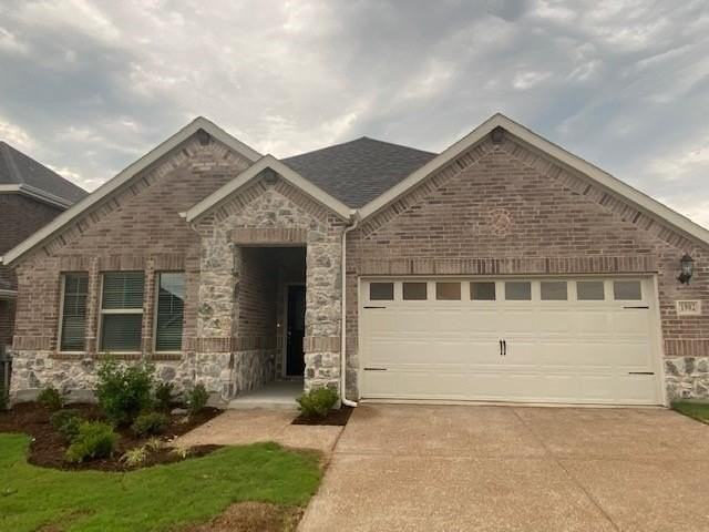 1902 Canyon Ln - Photo 2 of 25