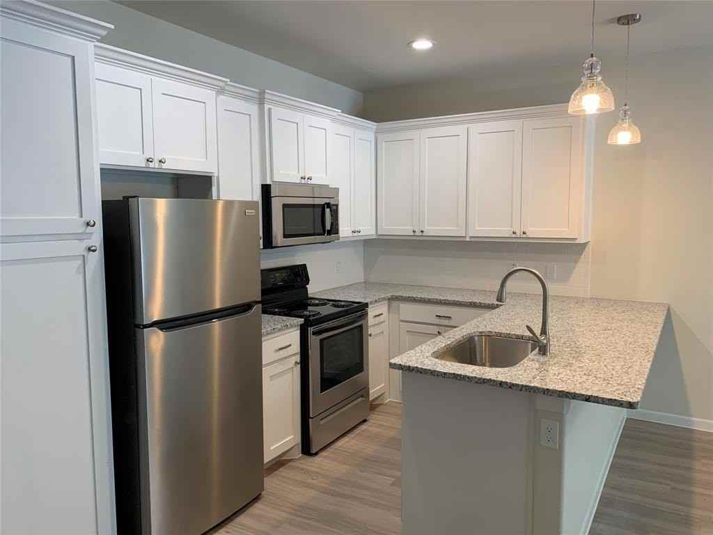 2313 N Hickory St - Photo 2 of 9