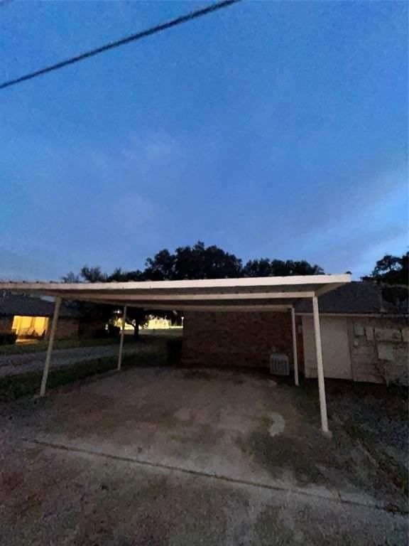 1302 Crescent St - Photo 6 of 24