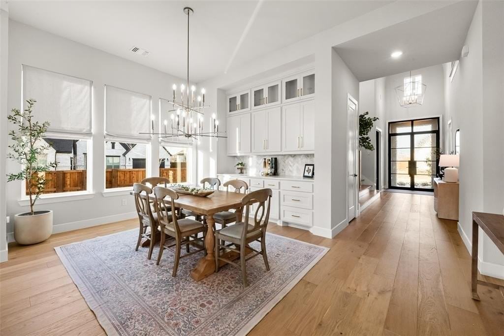 2591 Bishop Ct - Photo 7 of 40