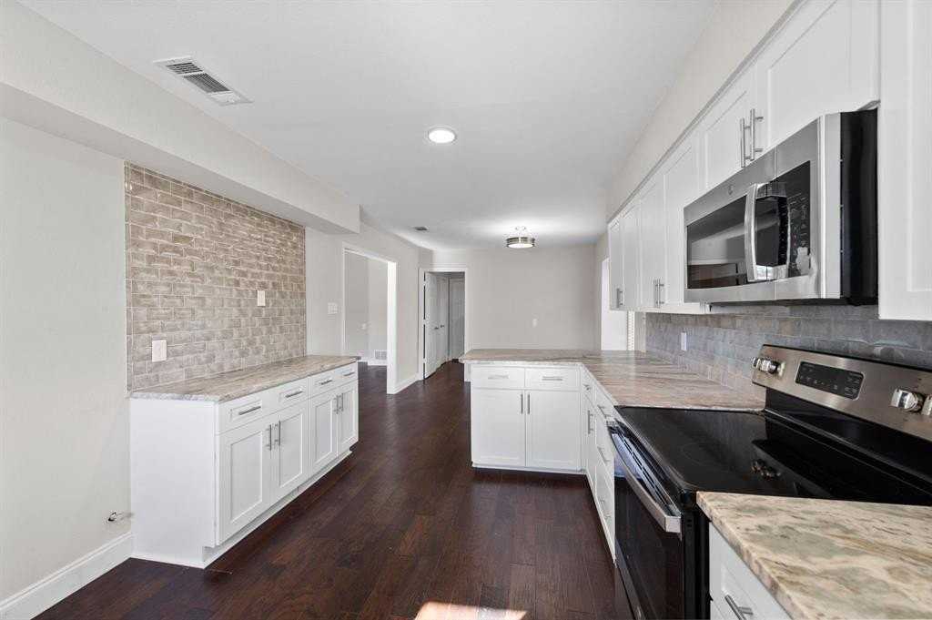 207 Fresh Meadow Dr - Photo 7 of 27