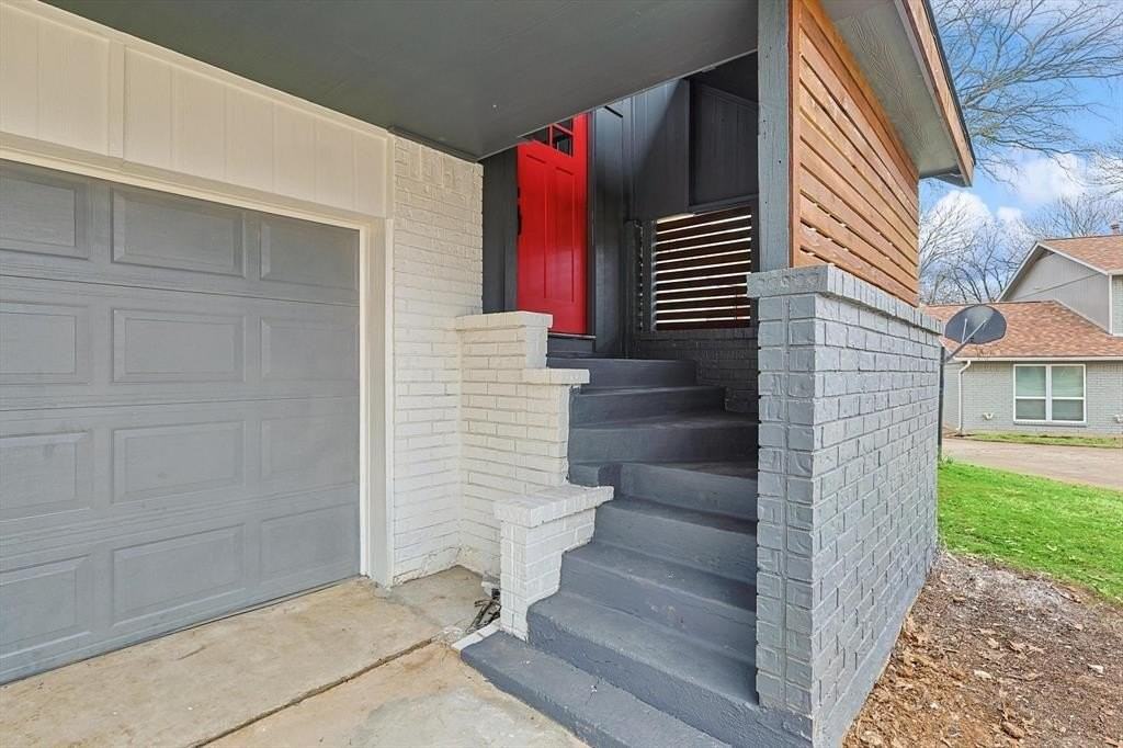 2002 Danley Ct - Photo 2 of 12