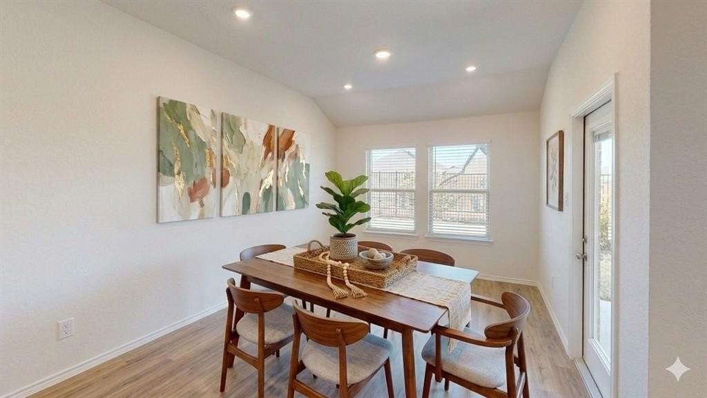 13169 Dawson Dr - Photo 3 of 21