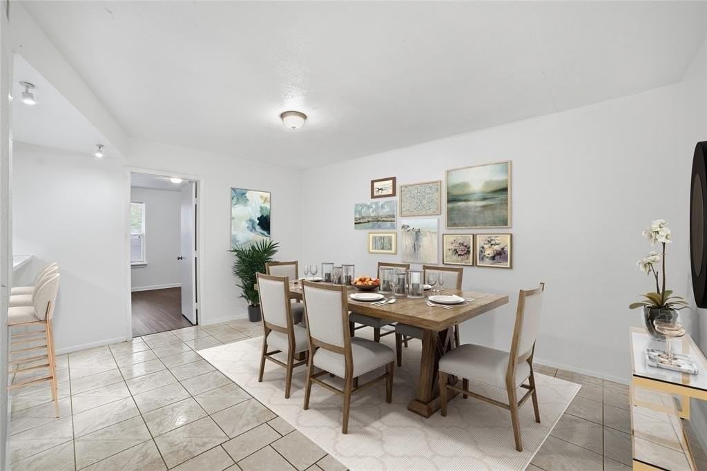 334 Valley Park Dr - Photo 3 of 37