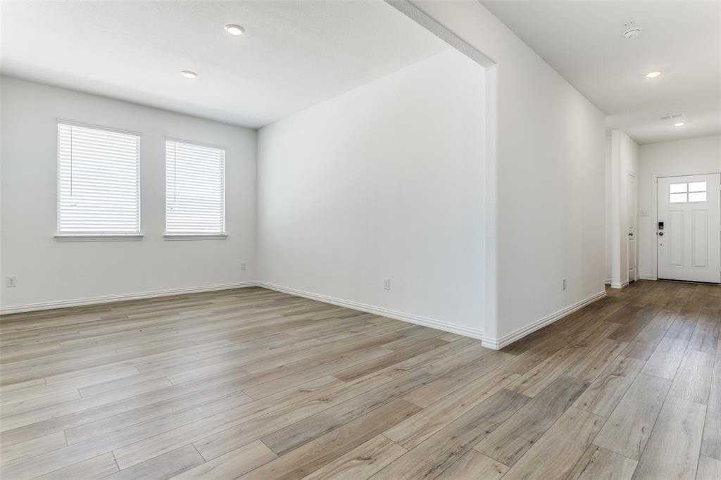 1213 Blue Spring Dr - Photo 6 of 12