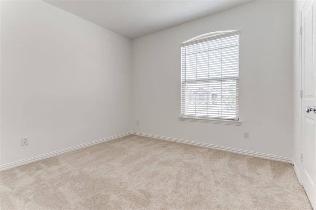 1213 Blue Spring Dr - Photo 7 of 12