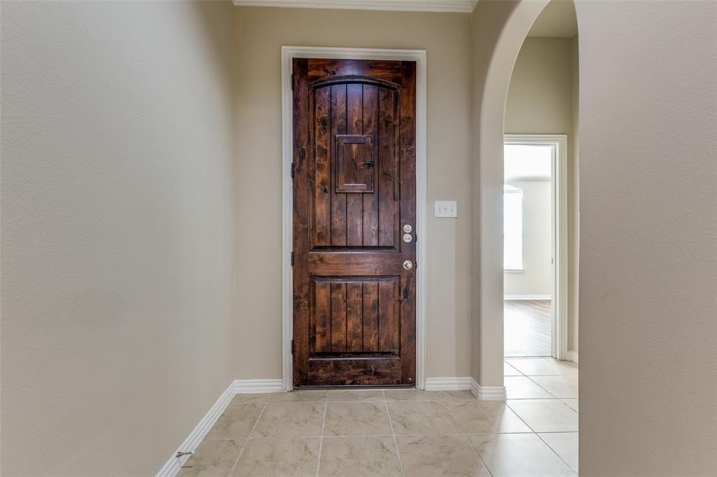 6912 Grand Mesa Pkwy - Photo 3 of 25