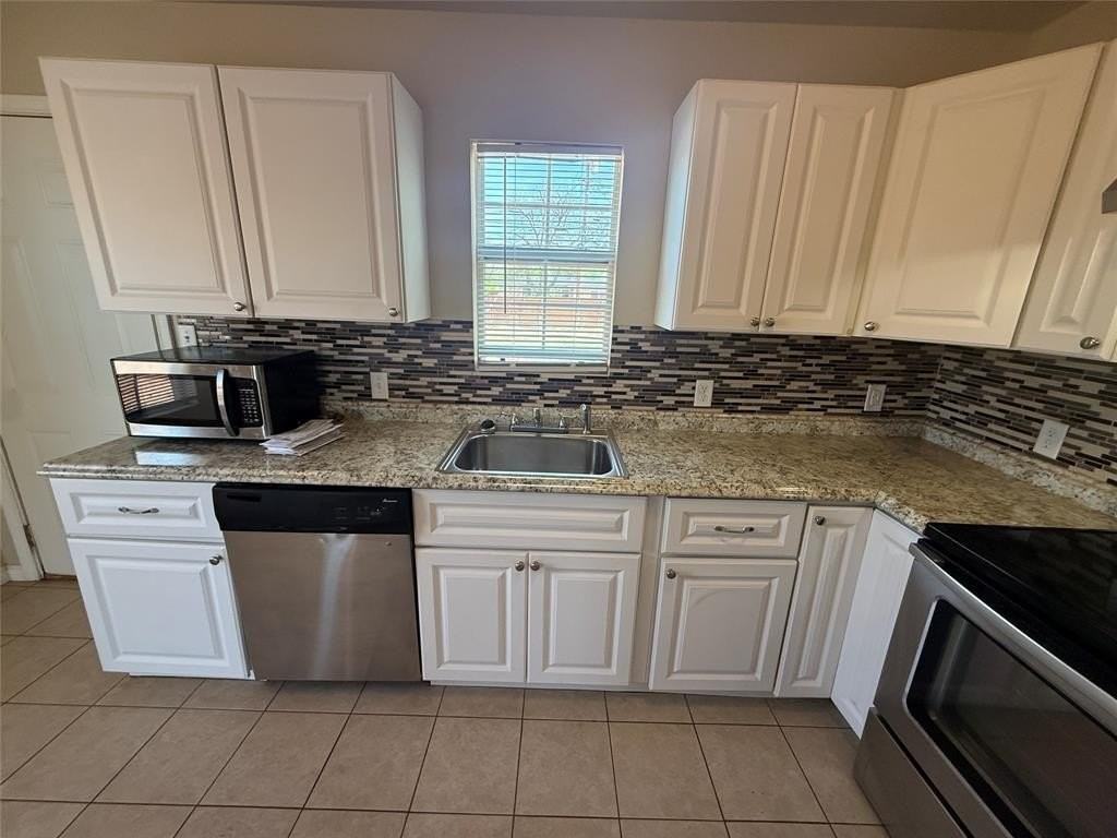 733 S Crockett Dr - Photo 6 of 18