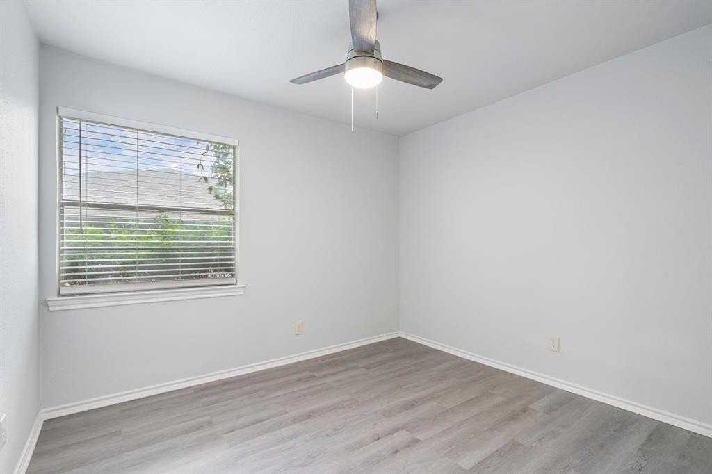 726 Skyline Dr - Photo 7 of 14