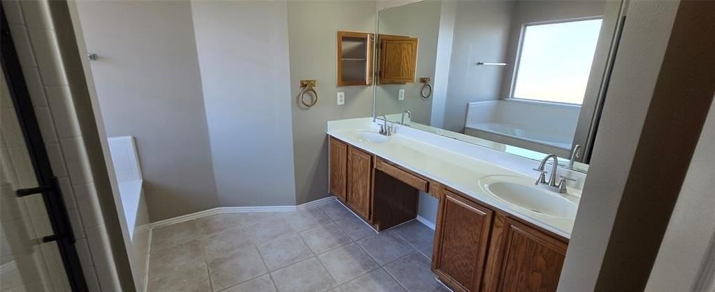 7213 Montego Dr - Photo 6 of 23