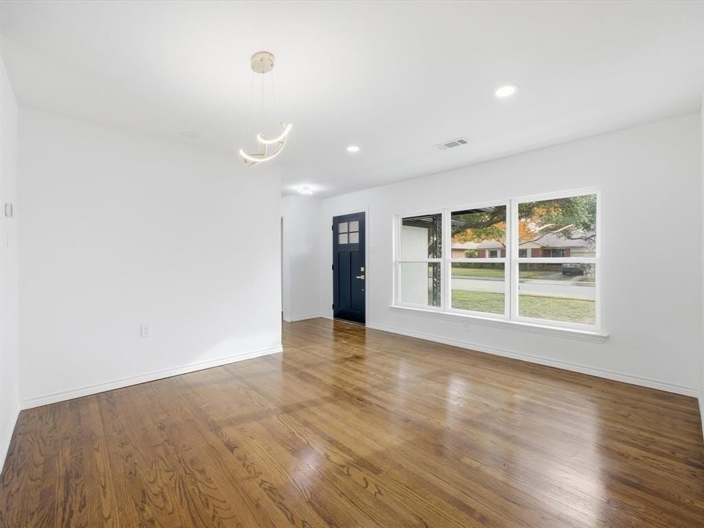 10209 Casa View Dr - Photo 7 of 38