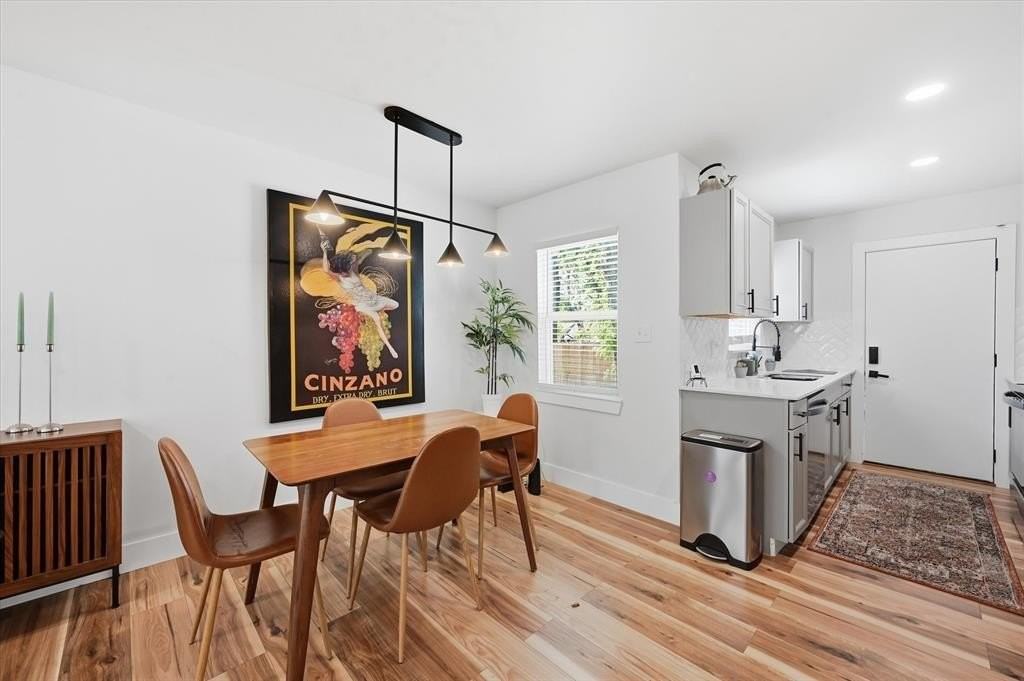 303 Brodie St - Photo 5 of 17