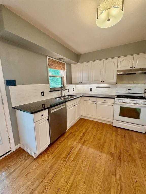 209 S Lindale Ln - Photo 6 of 24