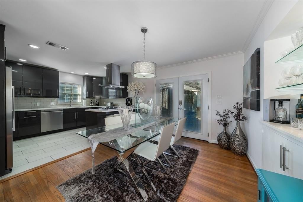 6455 Sondra Dr - Photo 5 of 20