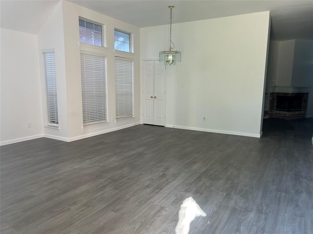 1733 Sheffield Dr - Photo 3 of 20