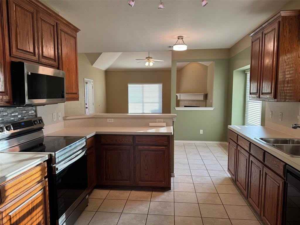 1535 Steamboat Trl - Photo 2 of 15