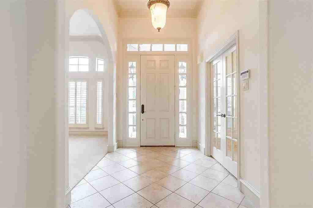 3312 Rivermoor Ct - Photo 4 of 40