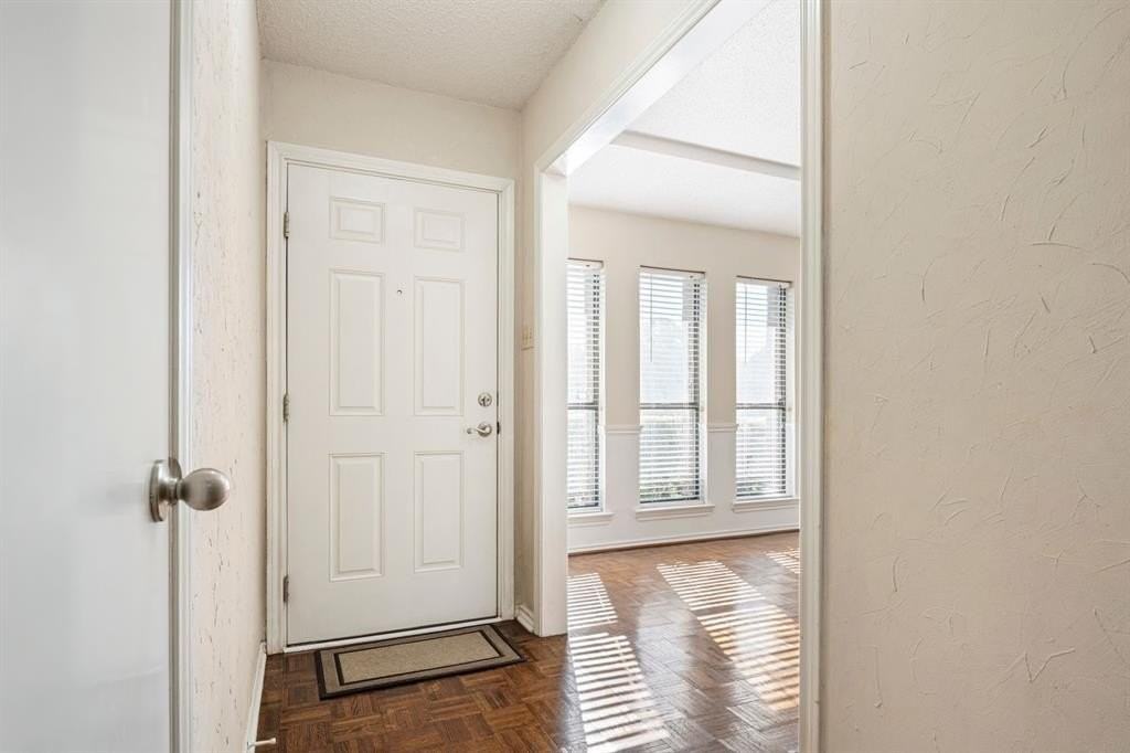 339 Aspenway Dr - Photo 3 of 38