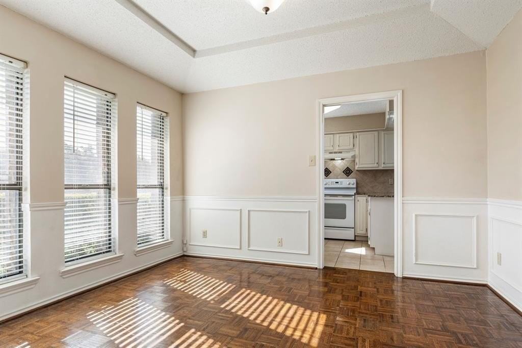 339 Aspenway Dr - Photo 7 of 38