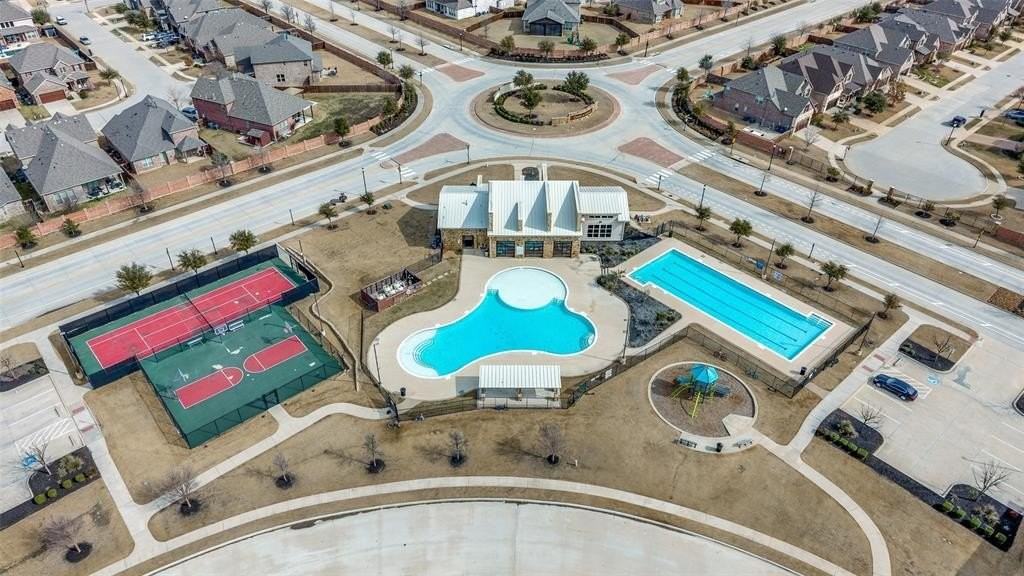 4128 Wood River Trl - Photo 3 of 40