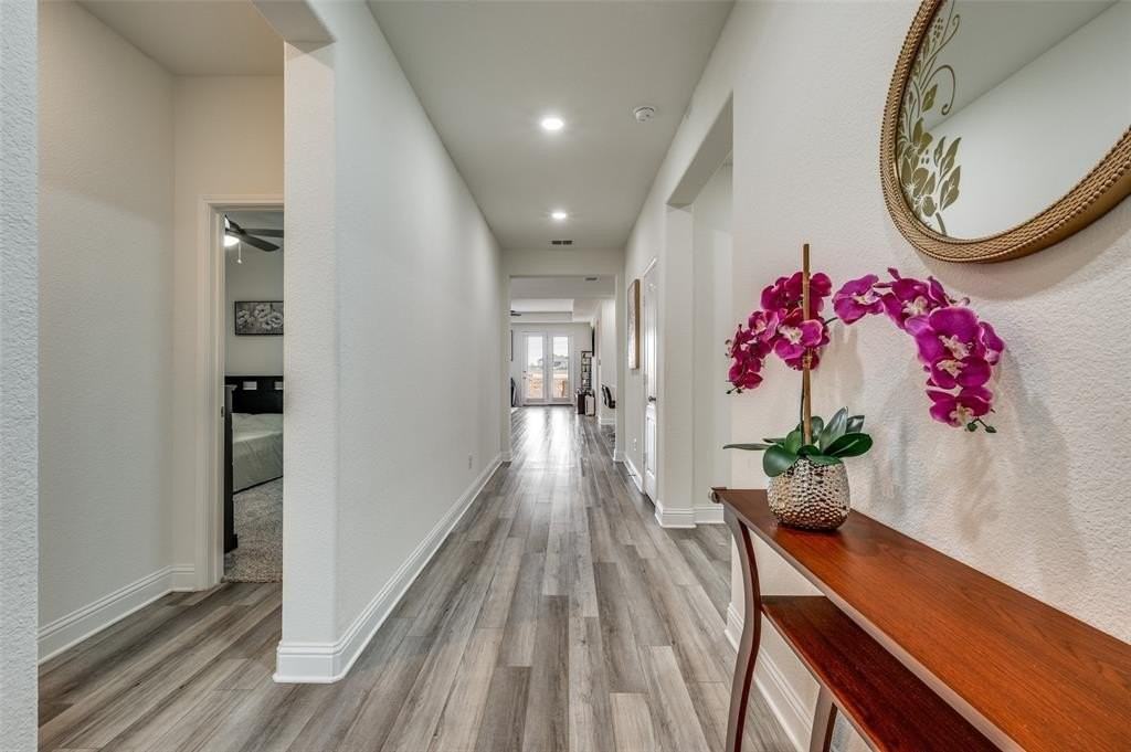 4128 Wood River Trl - Photo 4 of 40