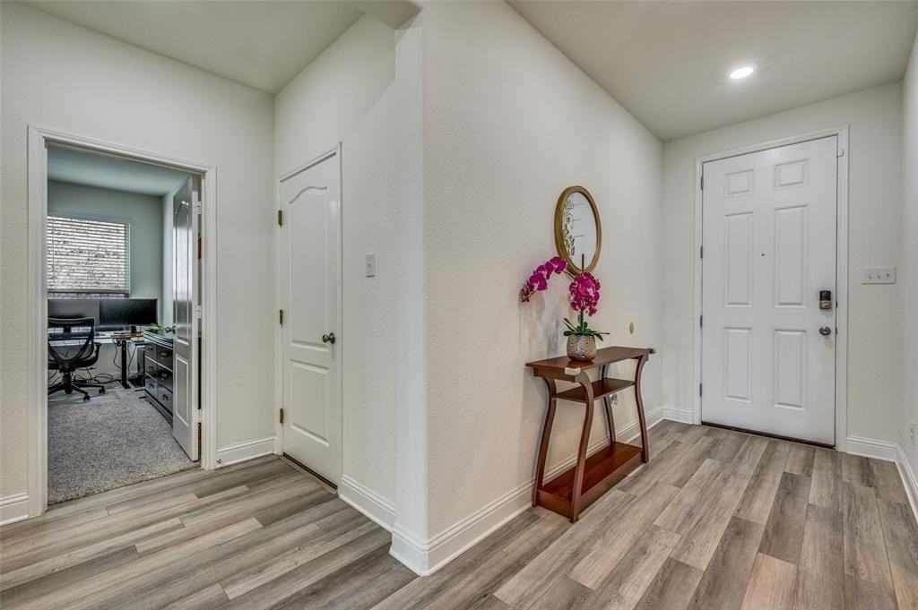 4128 Wood River Trl - Photo 5 of 40