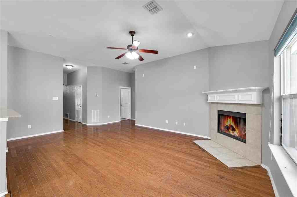 440 Lead Creek Dr - Photo 6 of 26