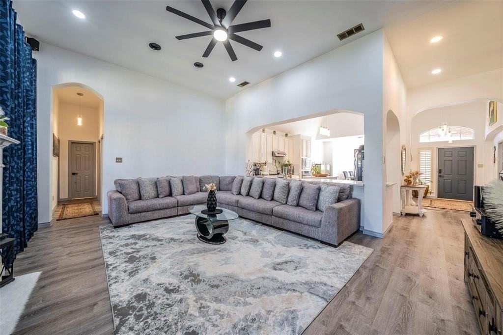 508 Audubon Dr - Photo 3 of 15