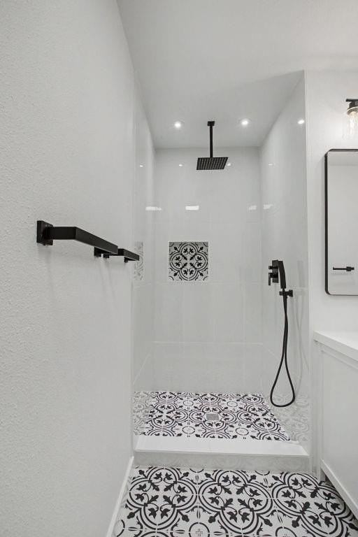 506 Laguna Dr - Photo 4 of 26