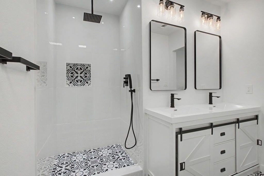 506 Laguna Dr - Photo 5 of 26