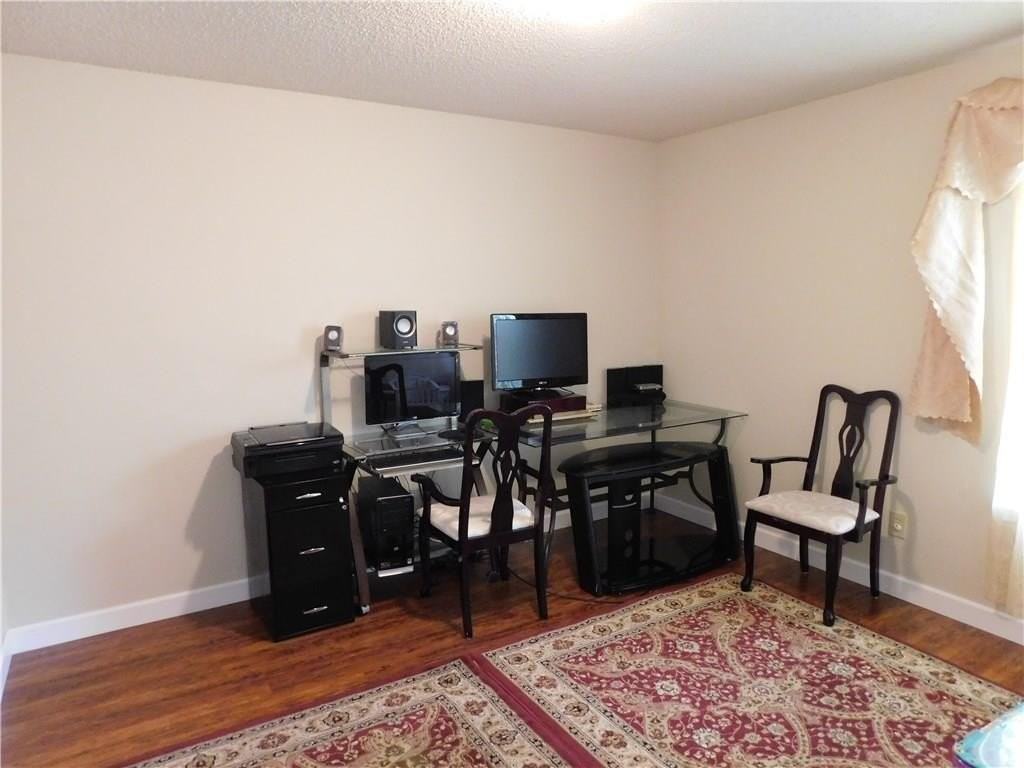 781 Pierre Ln - Photo 5 of 17