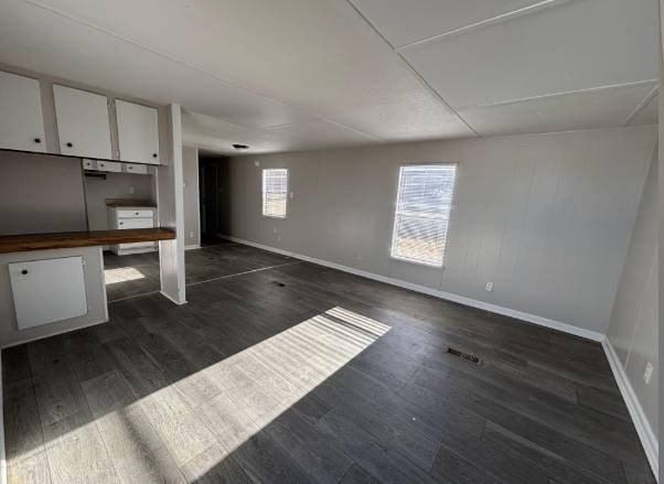 106 Exeter Dr #27 - Photo 3 of 7