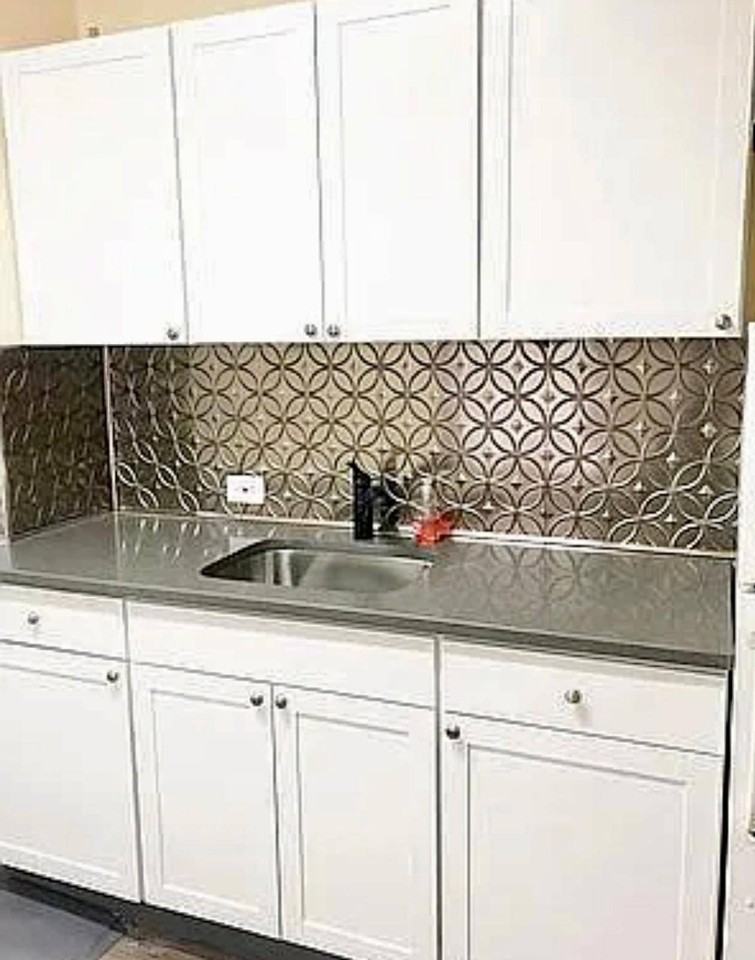 Ditmars Blvd & 73rd Str - Photo 2 of 10