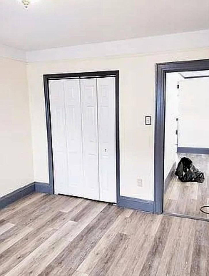 Ditmars Blvd & 73rd Str - Photo 6 of 10