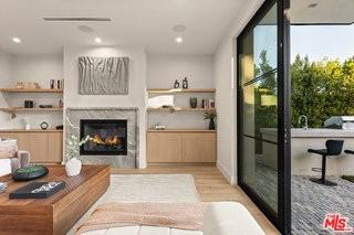 11748 La Maida St - Photo 4 of 8