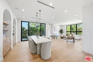 16643 Addison St - Photo 4 of 8