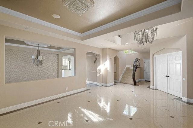 7370 Chantilly Ln - Photo 6 of 8