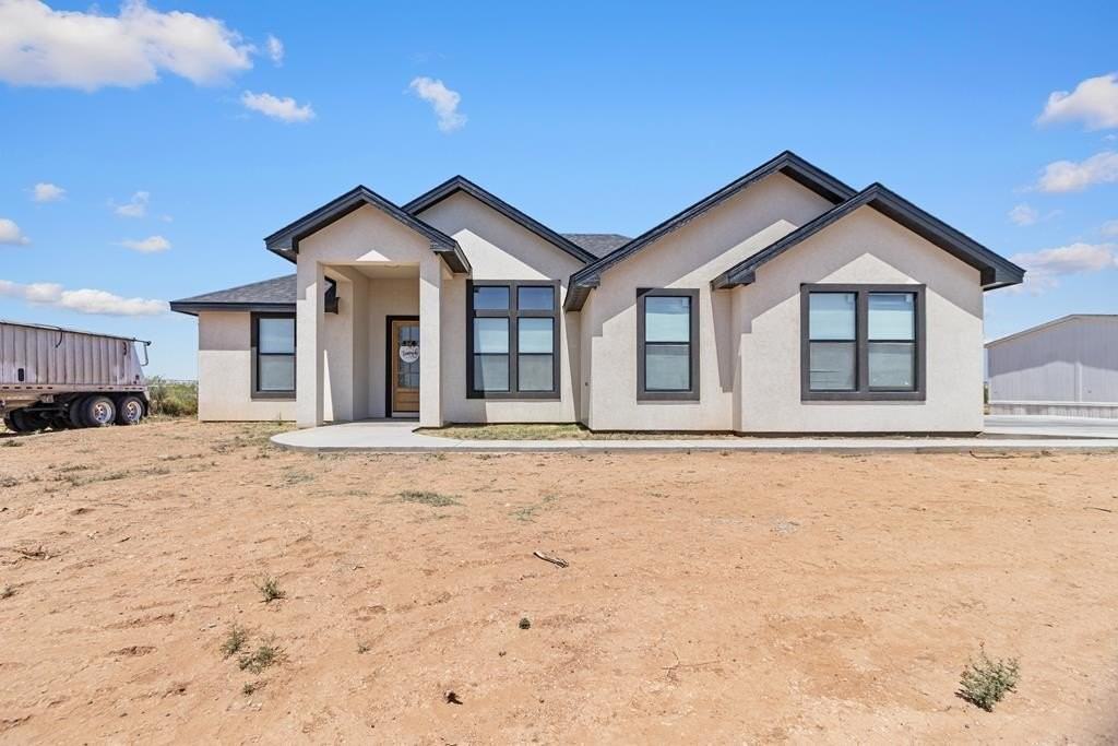 12370 W University Blvd - Photo 2 of 34