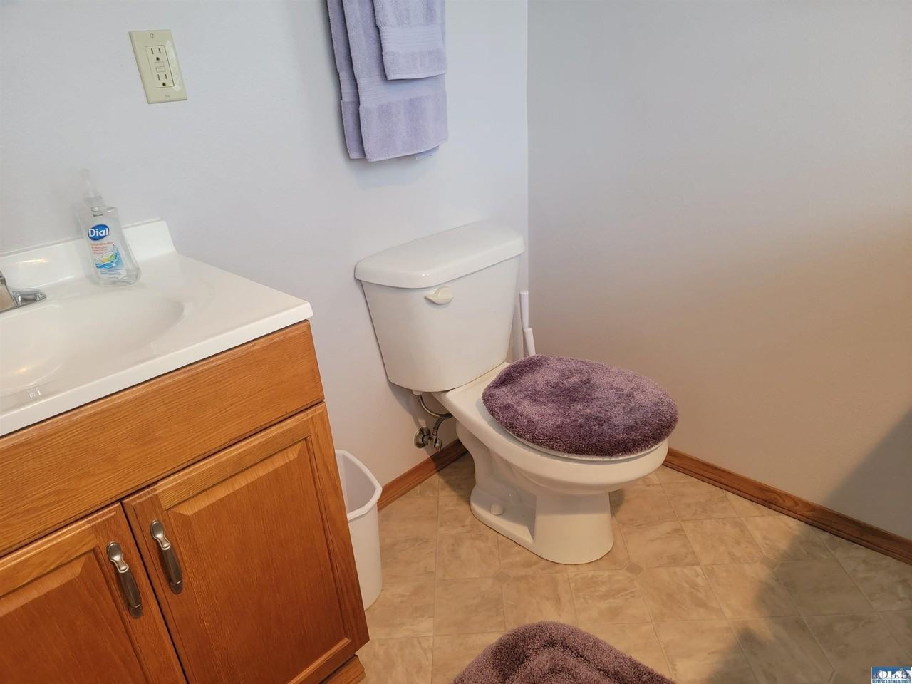 E 6th Ave - Photo 4 of 11